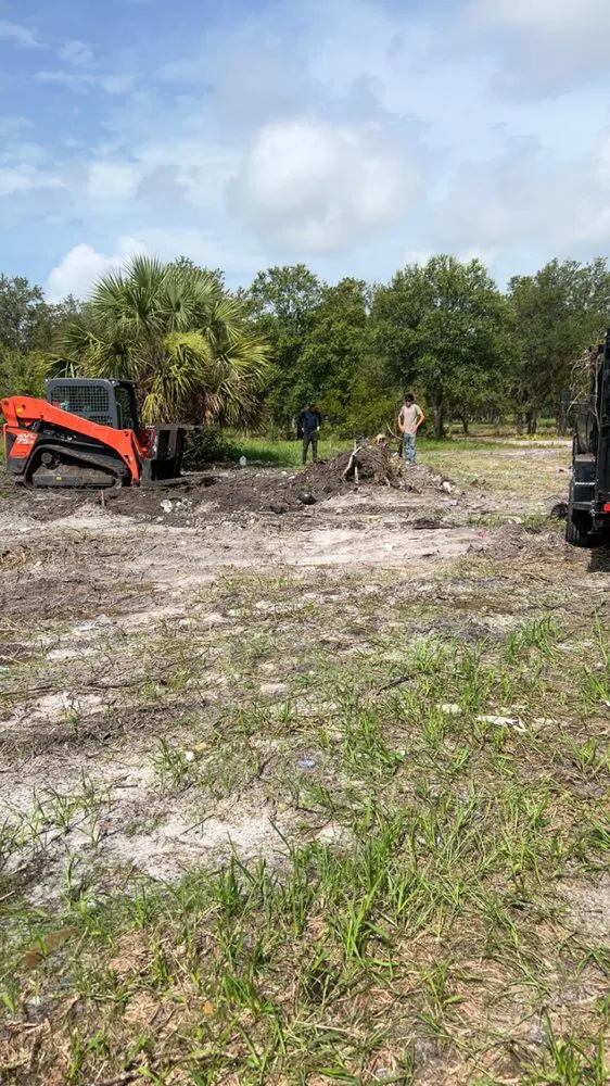Top-rated lawn care service in Sarasota, FL - Gulf Of America Land Solutions