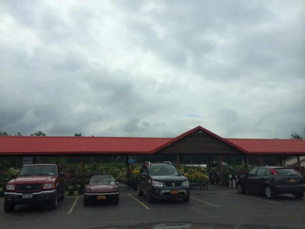 Top-rated lawn care service experts serving Hamburg, NY - Gullo's Garden Center