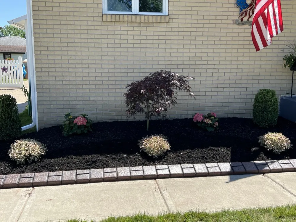 Top-rated lawn care service experts serving Hamburg, NY - Gullo's Garden Center