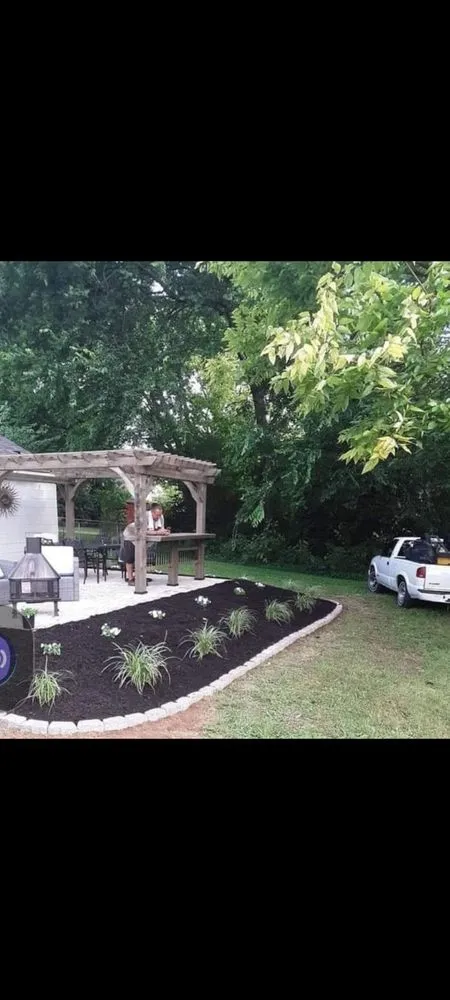 Custom outdoor landscaping experts serving Madison, TN - Gumby's Landscaping