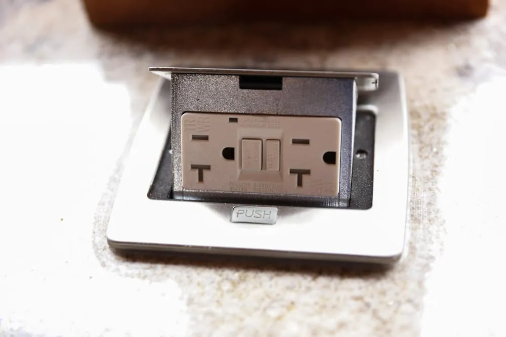 Professional lawn care service in Tulsa, OK - Gunite Pools of Tulsa