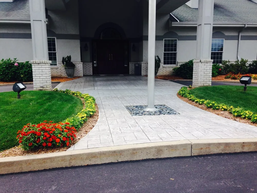Local garden landscaping for beautiful yards in Noblesville, IN by Gunn Landscaping