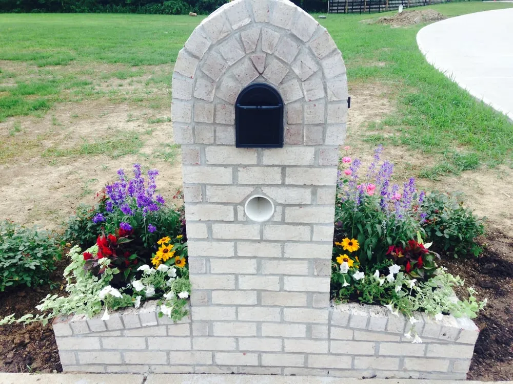 Top-rated lawn care service in Noblesville, IN - Gunn Landscaping