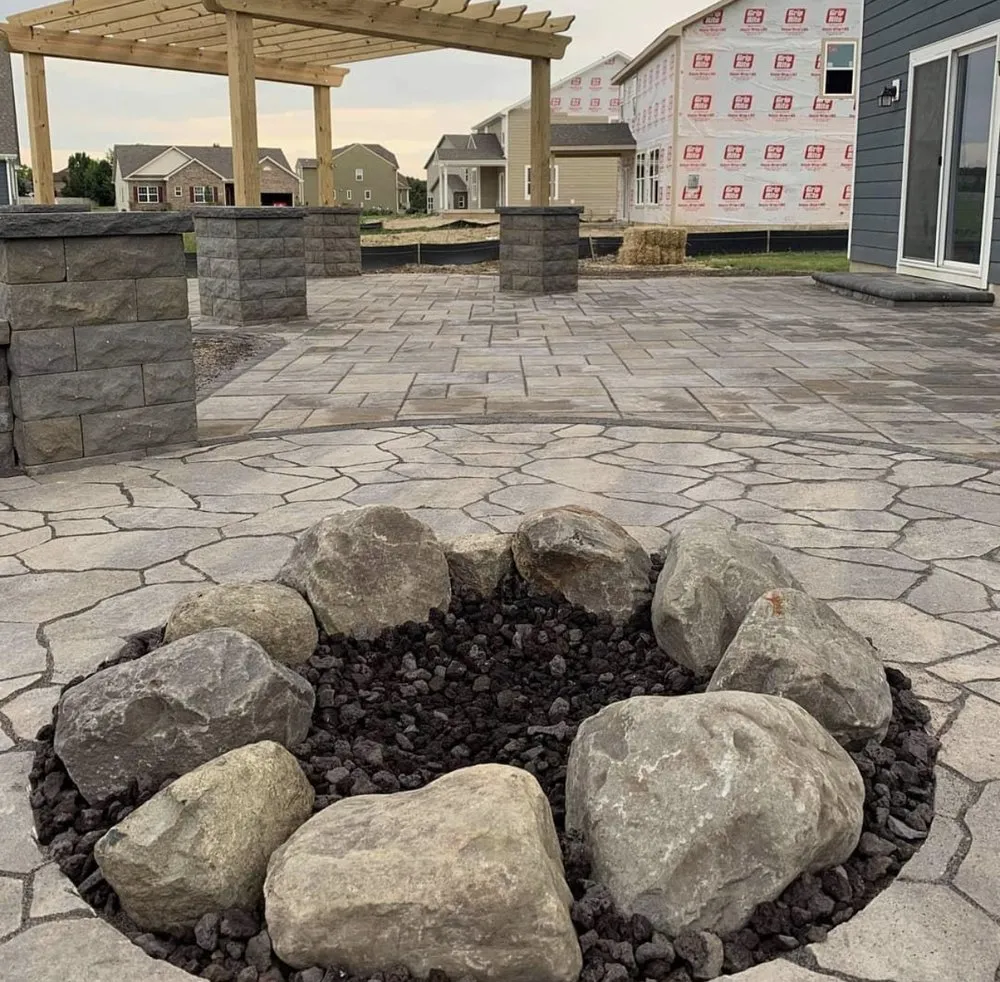 Expert garden landscaping in Noblesville, IN - Gunn Landscaping