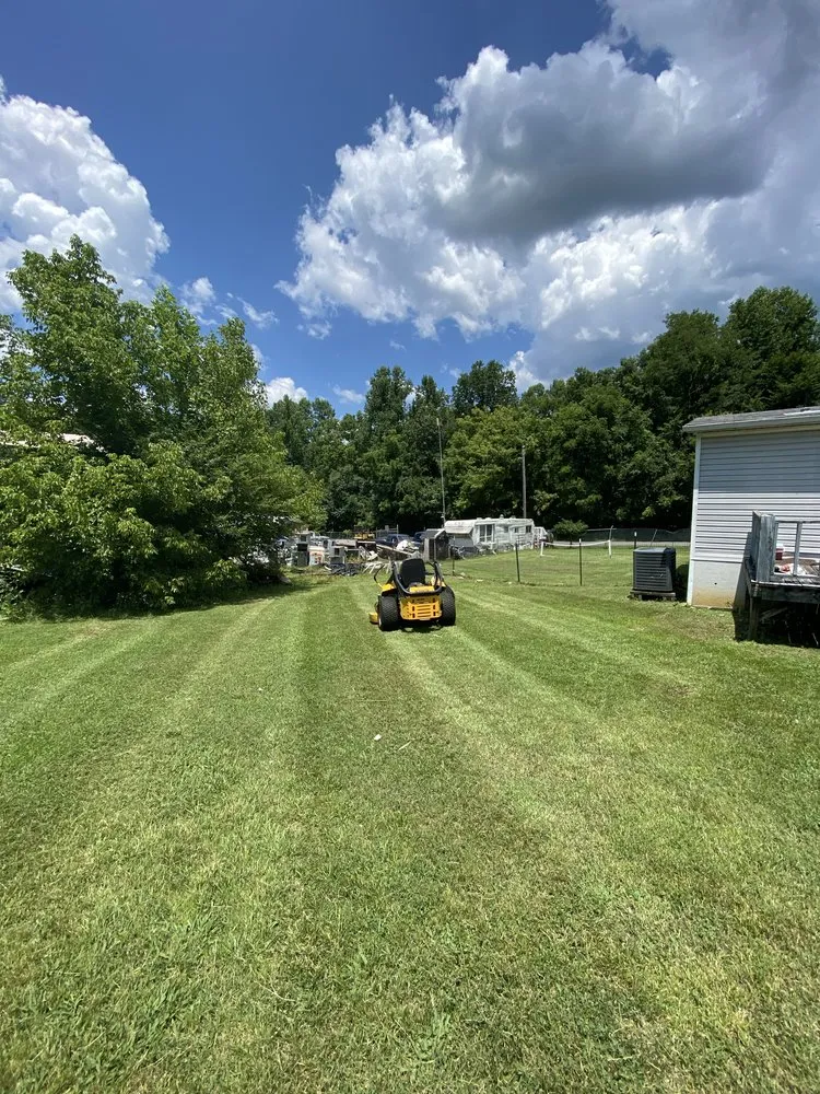 Professional garden landscaping near you in Newport, TN by Gunnels Lawncare