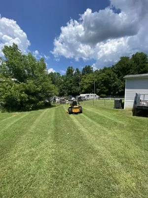 Gunnels Lawncare Logo