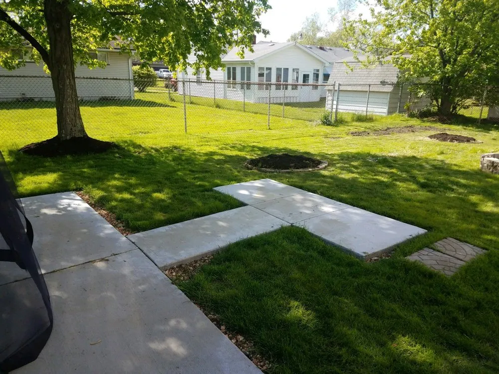 Affordable landscaping services experts serving Youngstown, OH - Gunner's Lawn & Land