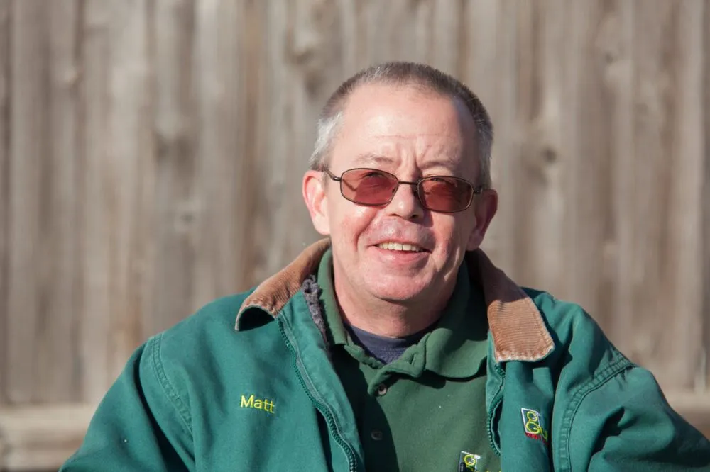 Expert garden landscaping in Kansas City, MO by Gunter Pest & Lawn