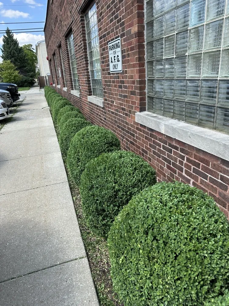 Professional residential landscaping experts serving La Grange, IL - Gurney Landscaping