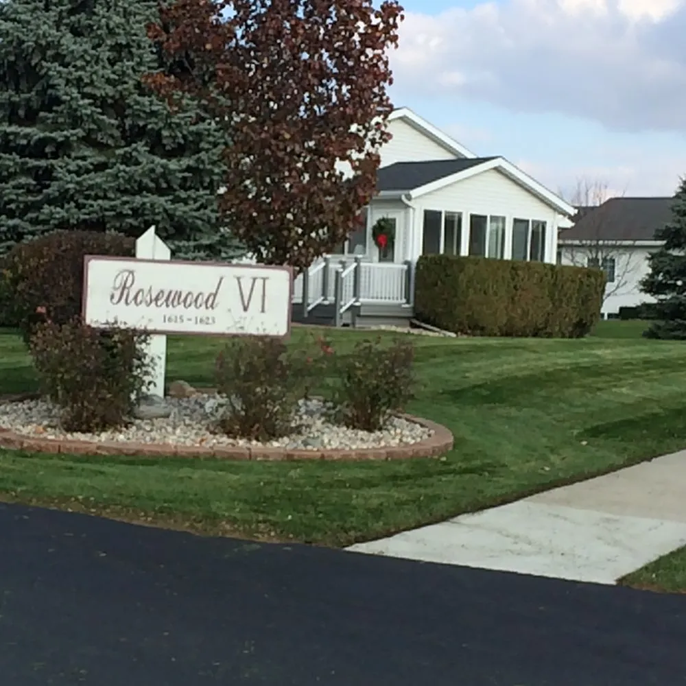 Custom residential landscaping experts serving Mount Pleasant, MI - Gusman Lawn & Landscaping