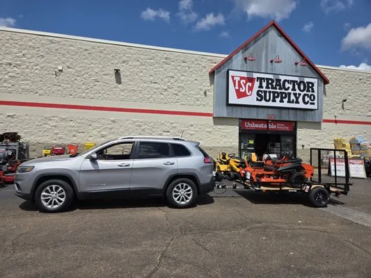 Gus's Lawn Care & Maintenance