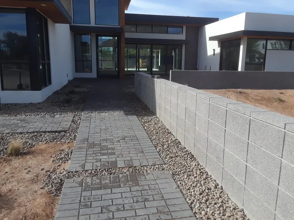 Professional residential landscaping in Phoenix, AZ - Gustavo Hernandez Landscaping