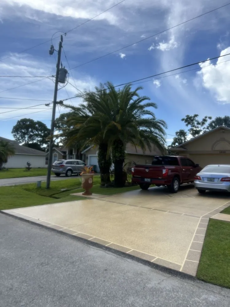 Expert garden landscaping experts serving Fort Pierce, FL - Gustavo Pineda Lawn Care