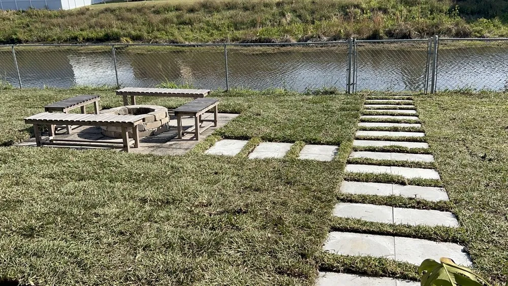 Reliable outdoor landscaping in Fort Pierce, FL - Gustavo Pineda Lawn Care