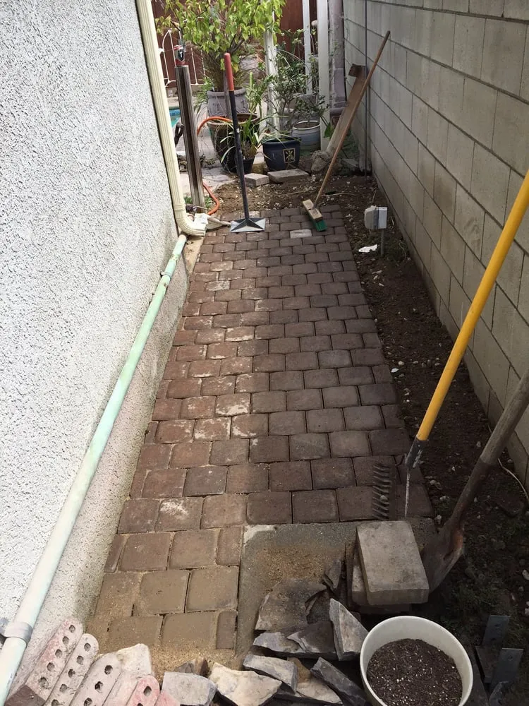 Reliable garden landscaping for outdoor upgrades across Pico Rivera, CA - Gustavo's Landscape