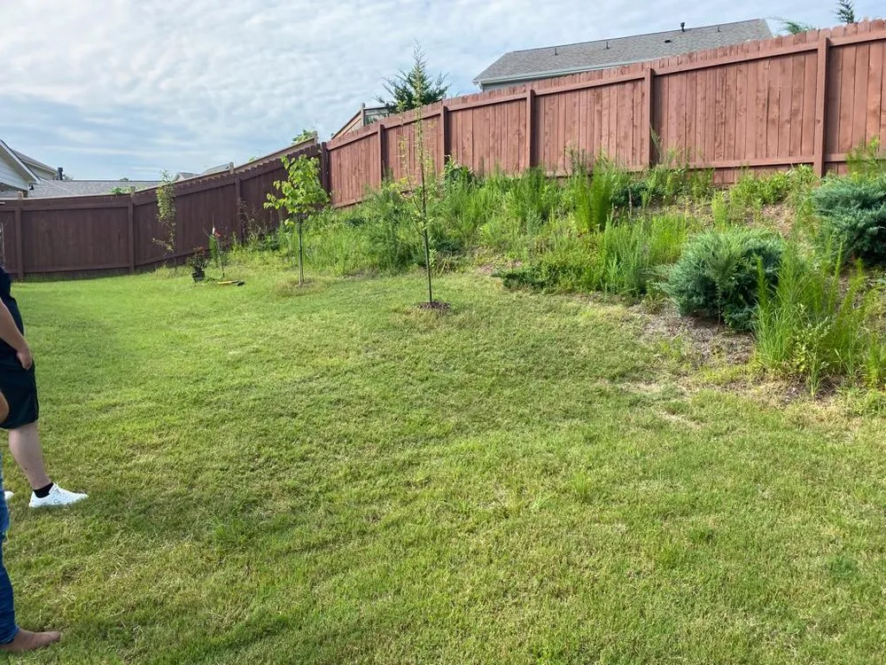 Local yard maintenance in Alpharetta, GA - Gutierrez