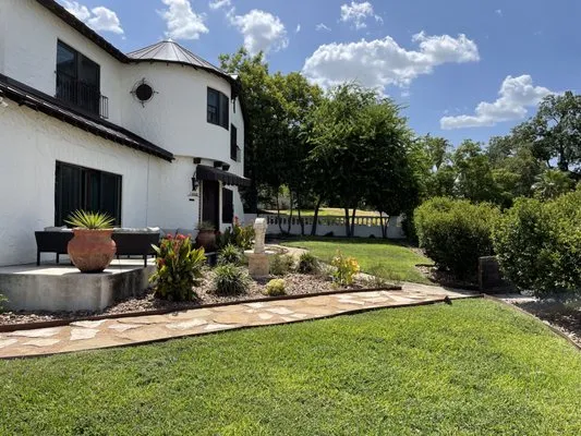 Gutierrez Landscaping Logo