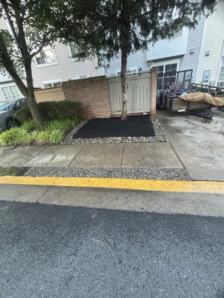 Local garden landscaping for beautiful yards in Gaithersburg, MD by Gutierrez Rivas Landscaping