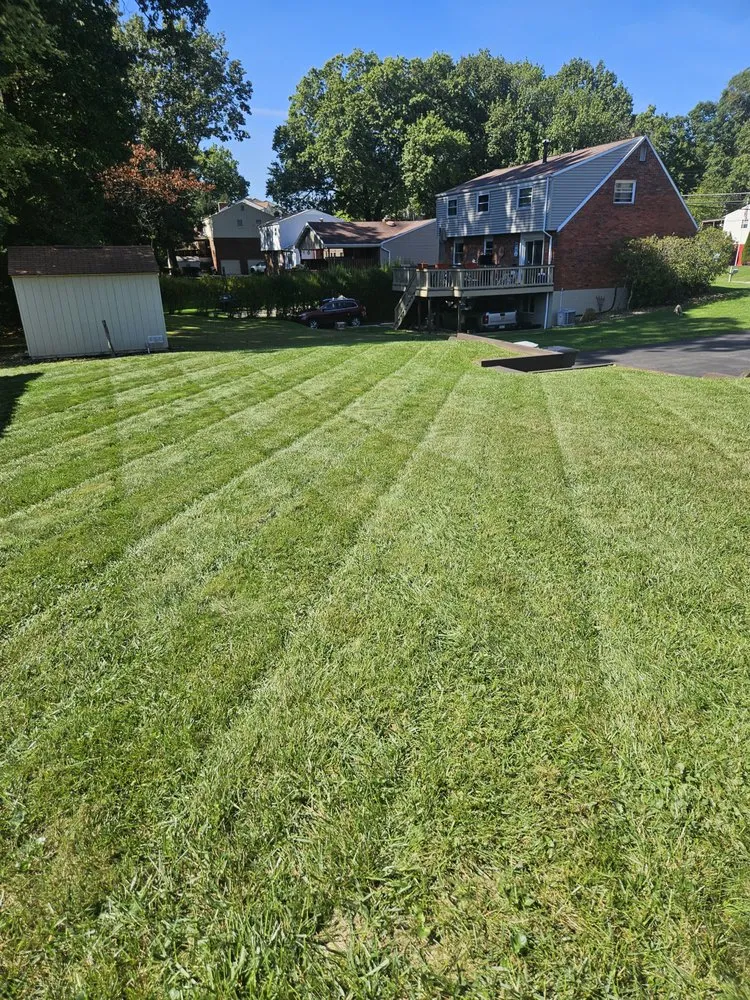 Affordable garden landscaping experts serving Kittanning, PA - Gutter Done