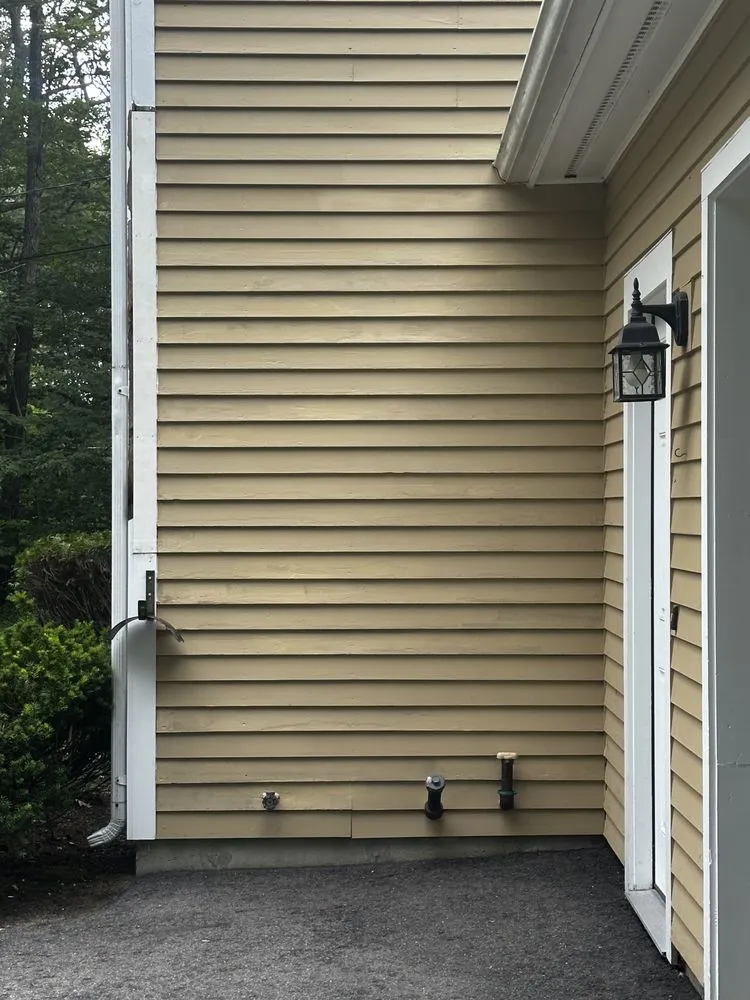 Affordable yard cleanup service in York, ME - GuyontheFly Handyman Extraordinaire