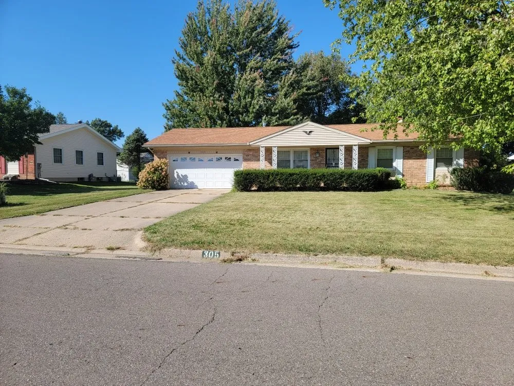 Top-rated yard maintenance in Battle Creek, MI by Guys with Ties Lawn Care