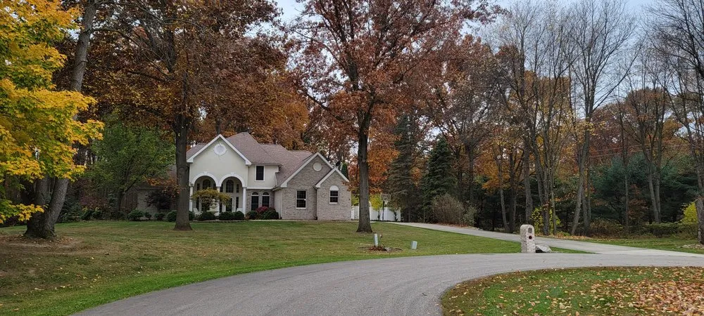 Professional garden landscaping experts serving Grand Rapids, MI - Guys With Ties Lawn Care