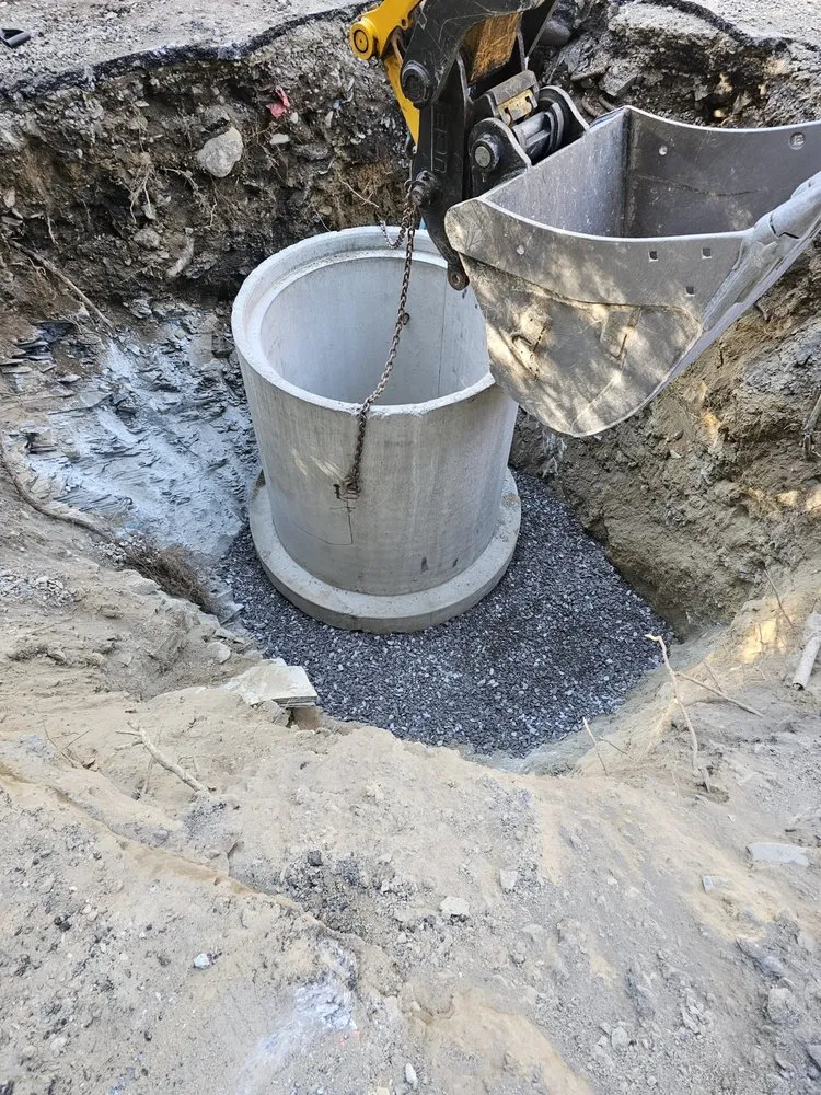 Custom residential landscaping in Clinton, MA - Guzman Construction