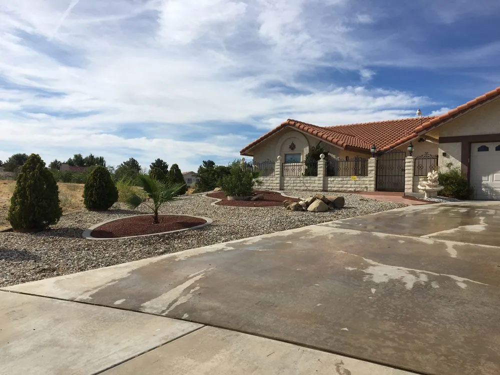 Trusted yard cleanup service experts serving Victorville, CA - Guzman Landscape Service