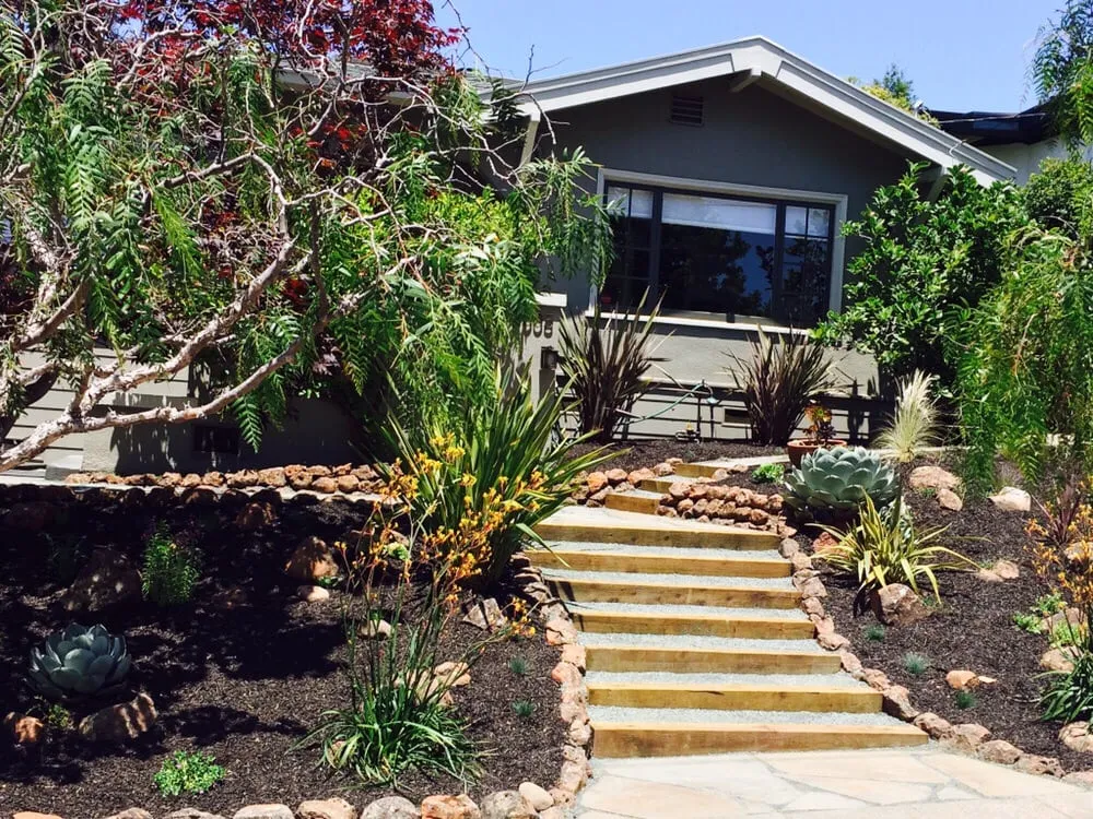 Custom landscaping services with custom design across Oakland, CA - Guzman Landscaping By Francisco