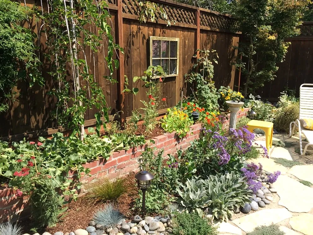 Custom residential landscaping in Oakland, CA - Guzman Landscaping By Francisco