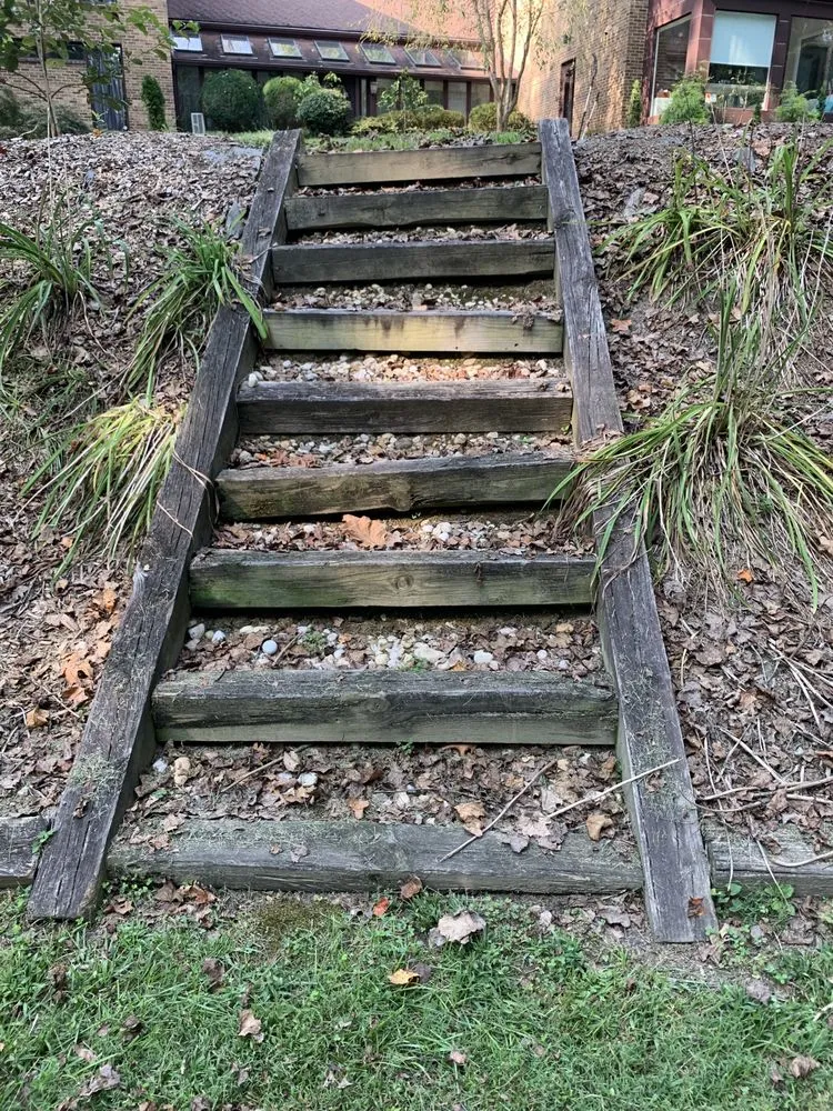 Reliable garden landscaping with custom design in Springfield, VA by Guzman Landscaping