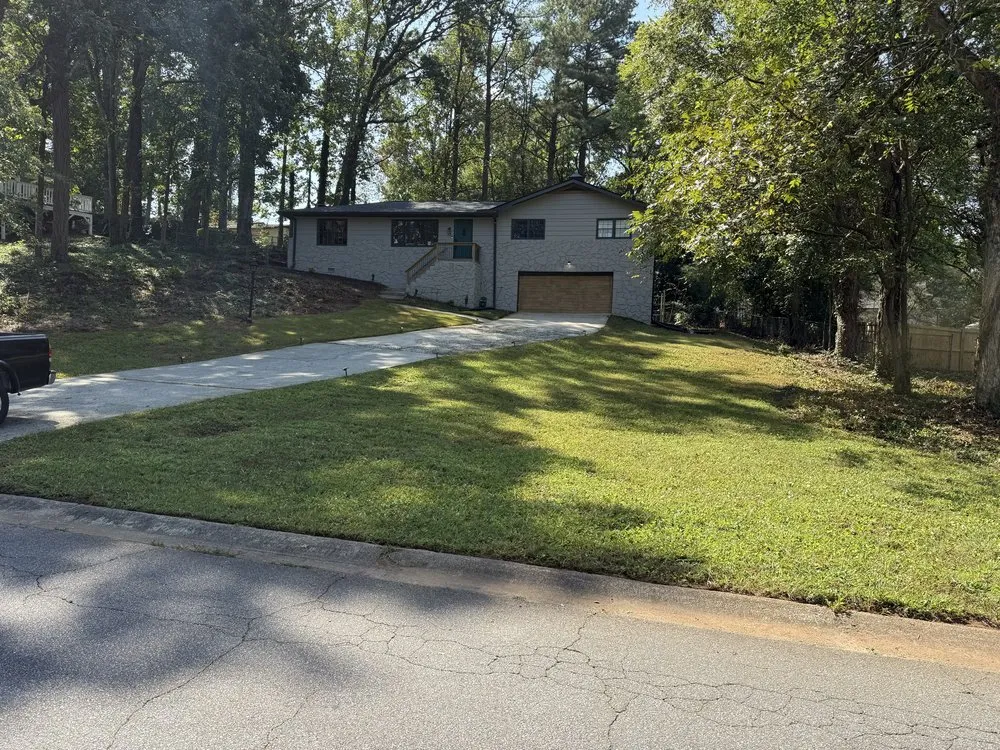 Top-rated landscape design for homes in Marietta, GA by Guzman Lawn & Landscaping