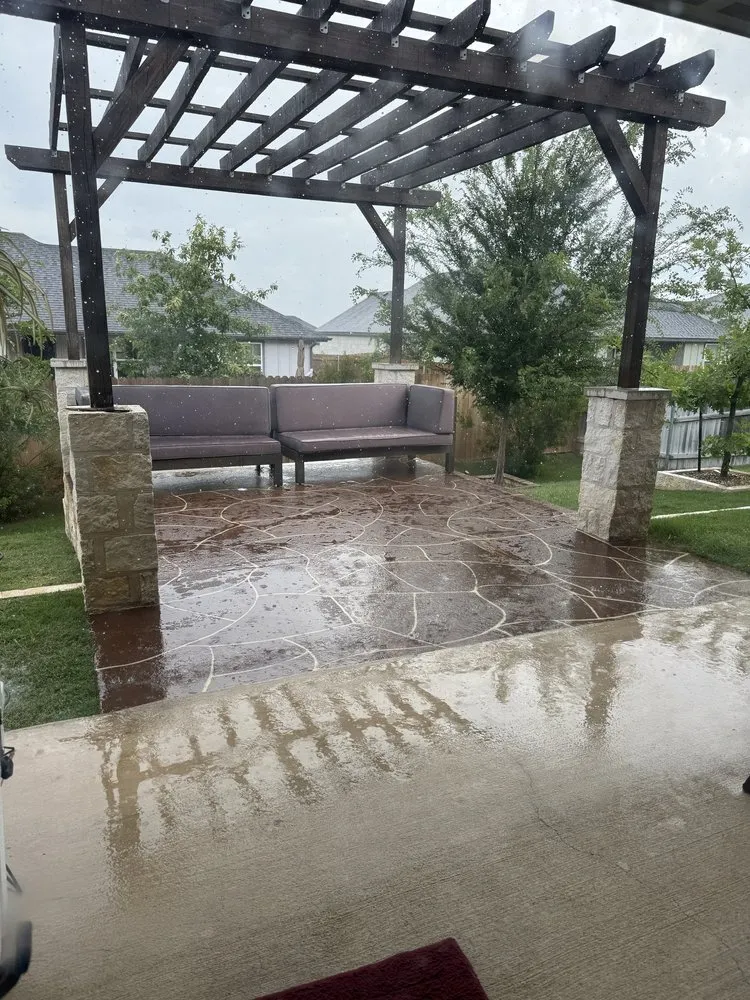 Professional garden landscaping in Burnet, TX - Guzman Lawn and Masonry