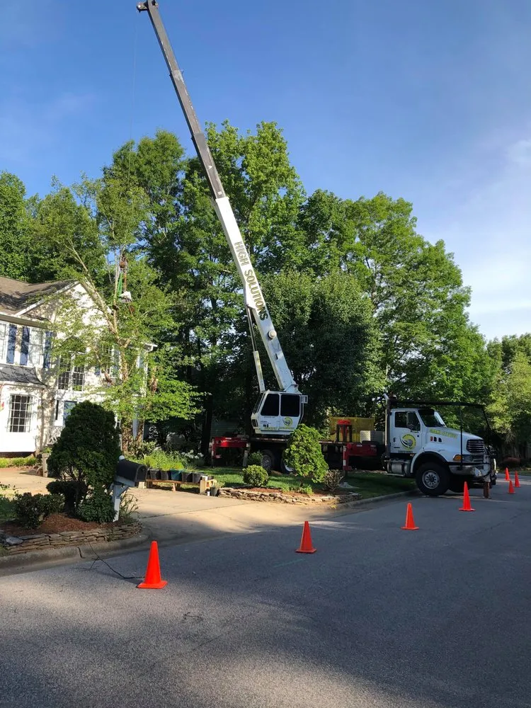 Expert lawn mowing service in Chapel hill, NC - Guzman Tree Service & Landscaping