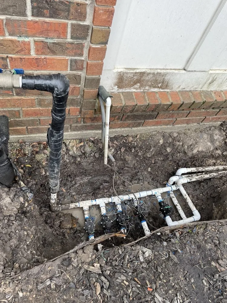 Trusted lawn care service in Houston, TX by Guzman's Landscaping & Lawn Services