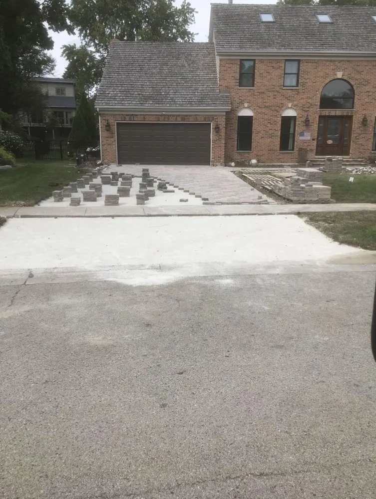 Expert landscaping services for year-round maintenance in Libertyille, IL by GV Landscaping
