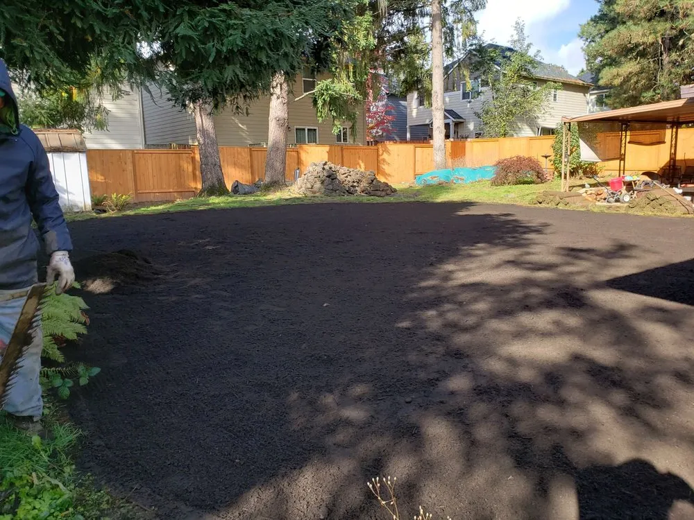 Professional garden landscaping experts serving Woodburn, OR - G&V Lawn Care