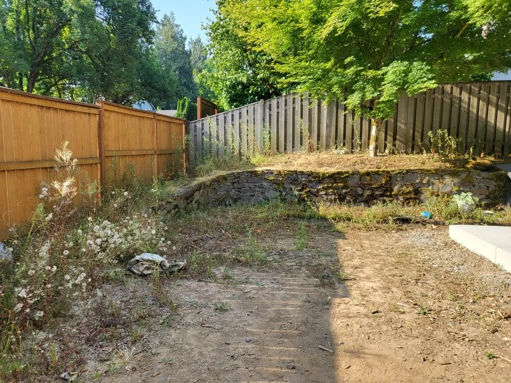 Custom lawn care service experts serving Woodburn, OR - G&V Lawn Care