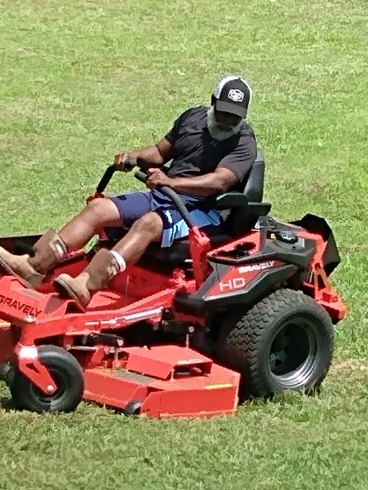 Affordable outdoor landscaping experts serving Hollister, NC - GW Pro Service