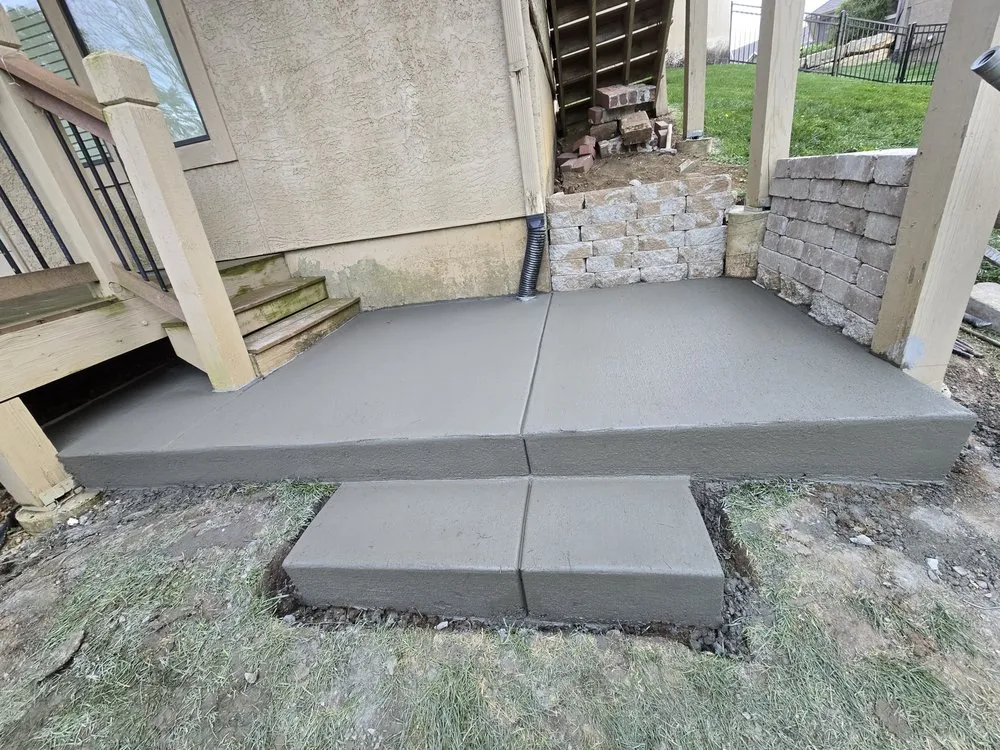 Affordable lawn mowing service experts serving Gardner, KS - Gyro Contracting