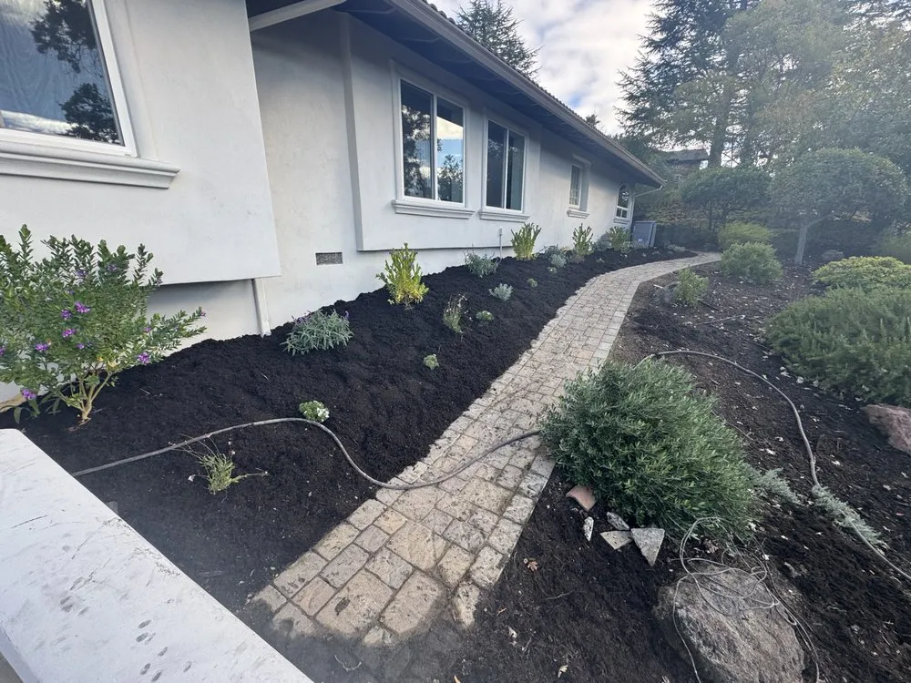 Expert landscape design experts serving Pittsburg, CA - H & E Lawn And Landscaping