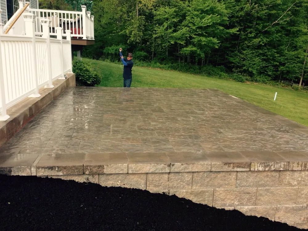 Local lawn mowing service in Middletown, NY by H & G Landscaping