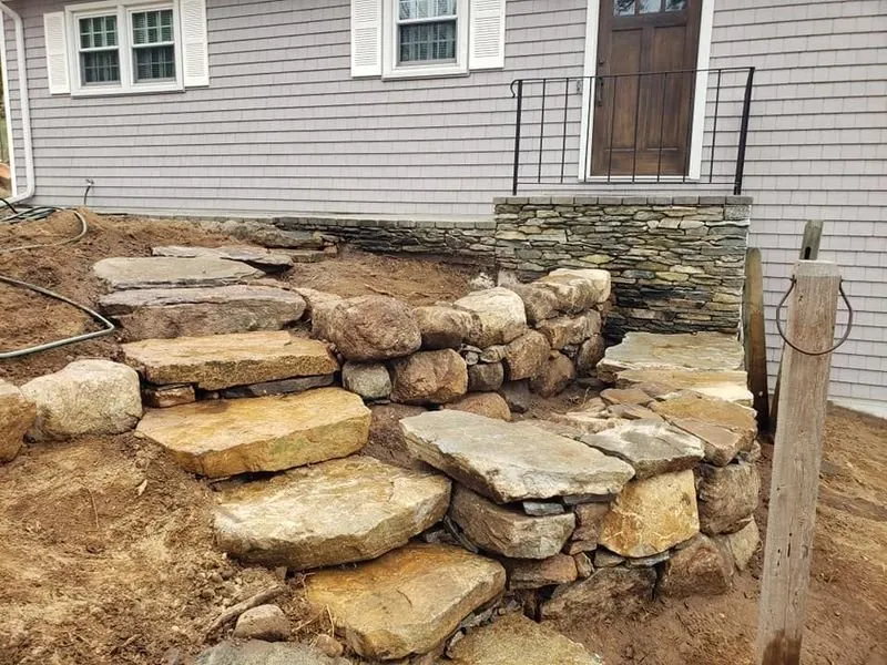 Expert lawn care service for homes across Ledyard, CT - H & H Landscaping