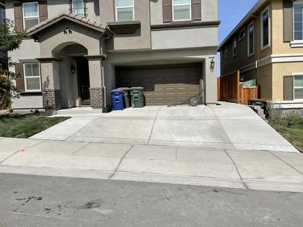 Trusted yard cleanup service in Pittsburg, CA - H & H Landscaping