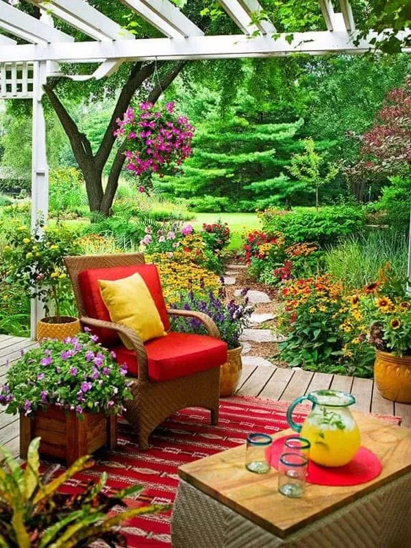 Reliable yard maintenance experts serving Huger, SC - H & K Landscaping