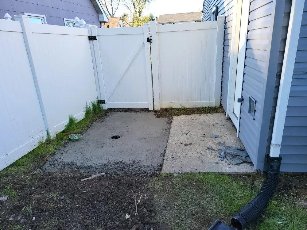 Expert garden landscaping near you in Willingboro, NJ by H & L Landscaping