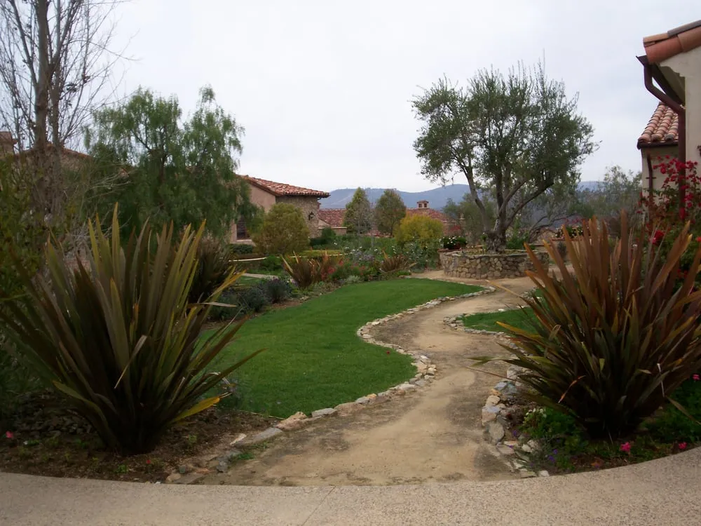 Affordable lawn mowing service in Duarte, CA by H & M Landscape & Irrigation Design