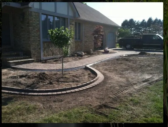 Expert residential landscaping in Swartz Creek, MI - H & M Landscaping