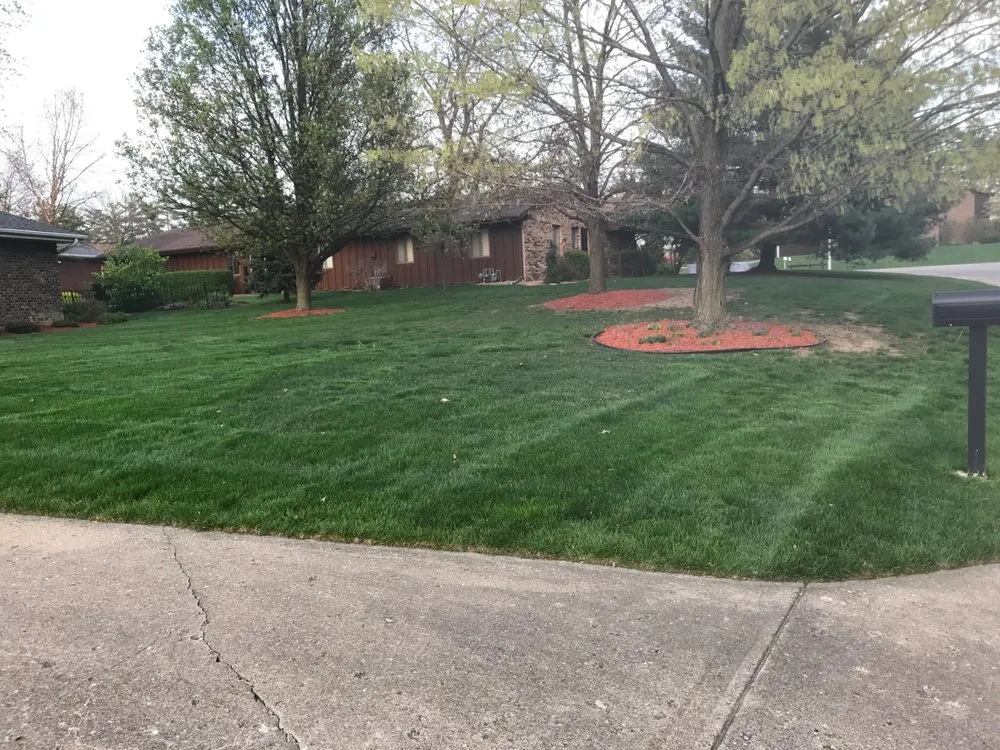 Top-rated garden landscaping in Bismarck, IL - H & S Lawn Service