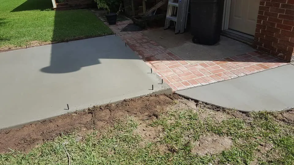 Top-rated landscape installation in Kountze, TX - H & V Construction